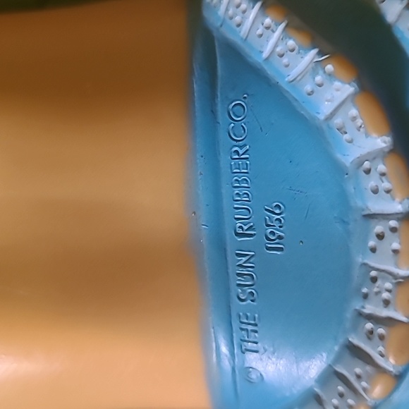 1956 Sun rubber  company squeeze doll - Picture 4 of 5